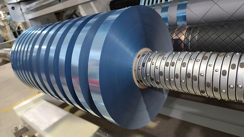 高精度分切:論燙金紙分切機對燙金工藝成品率的決定性影響