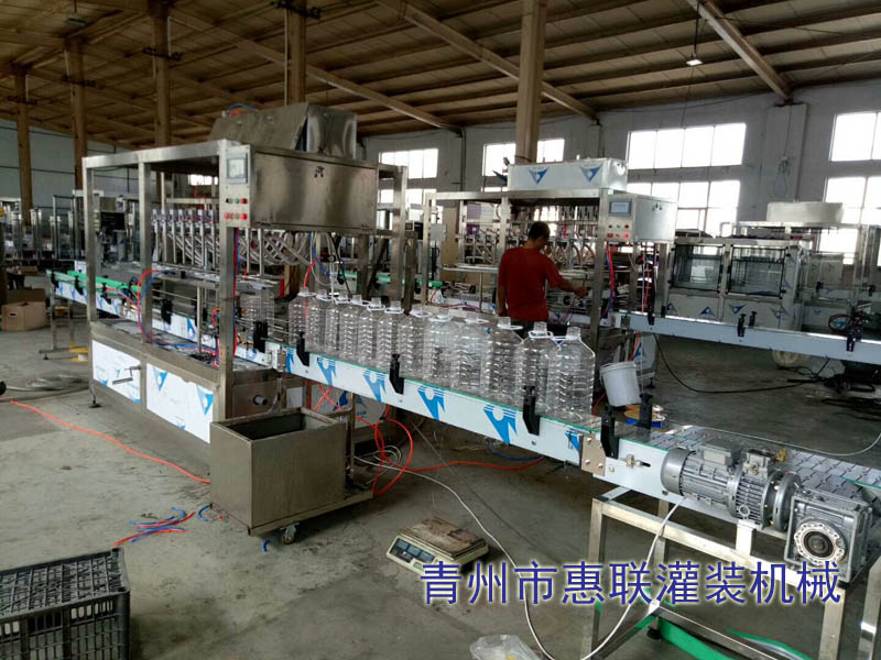 車用尿素灌裝機生產(chǎn)線