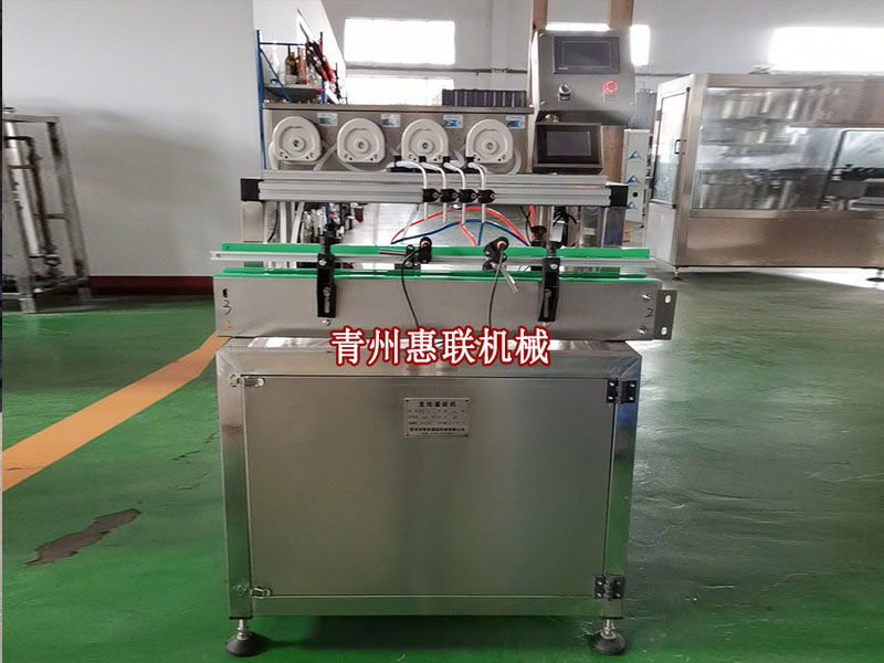 全自動(dòng)直線(xiàn)式口服液灌裝機(jī)