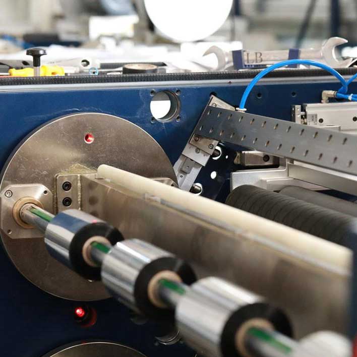 哪些原因?qū)е路智袡C(jī)跑軸情況的發(fā)生 哪些原因?qū)е路智袡C(jī)跑軸情況的發(fā)生