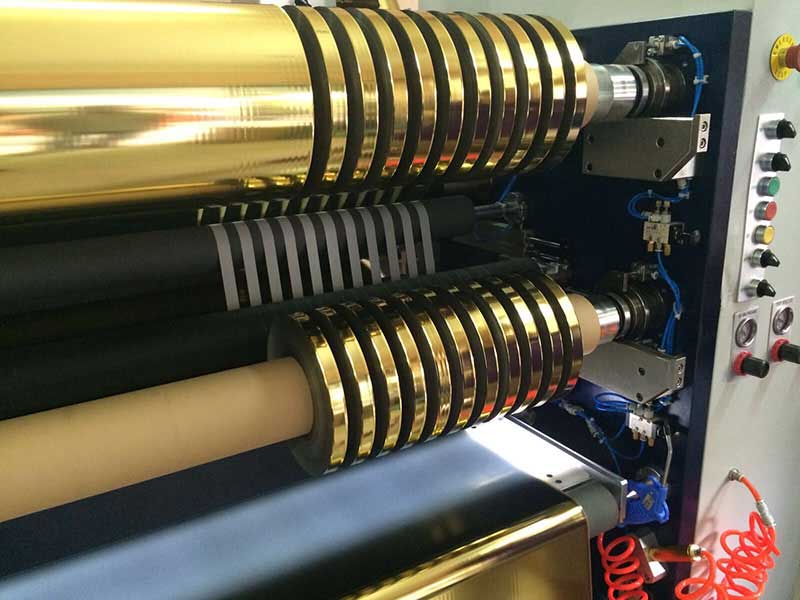 分切機(jī)在放卷和收卷的張力控制的區(qū)別 分切機(jī)在放卷和收卷的張力控制的區(qū)別