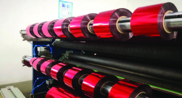 分切機(jī)在高度自動化的現(xiàn)代制造業(yè)中扮演著至關(guān)鍵的角色 分切機(jī)在高度自動化的現(xiàn)代制造業(yè)中扮演著至關(guān)鍵的角色