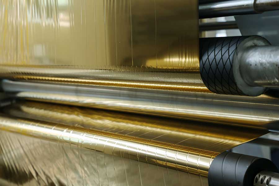 邊緣平整，無塵無屑：專業(yè)級(jí)燙金紙分切機(jī)對產(chǎn)品質(zhì)量的保障